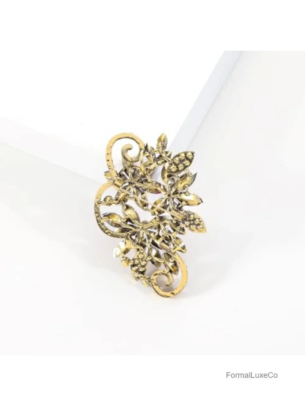Vintage Crystal Rhinestone Flower Brooch Pin for Women Coat Scarf Hat